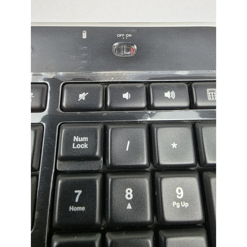 Logitech K800 Illuminated Lit Up Wireless‎ Keyboard With Dongle - Working *READ*